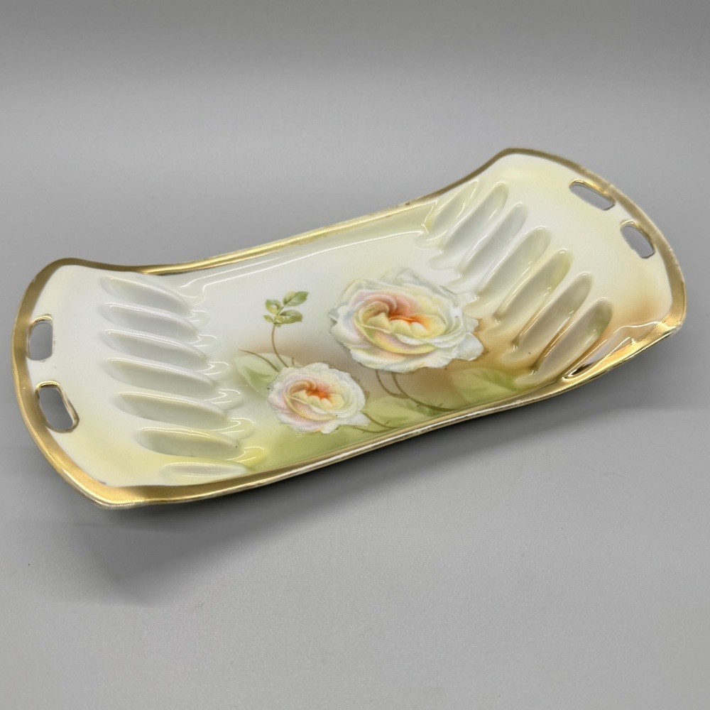 EUC Vintage R S Germany Relish Dish with White Roses. Before 1945!